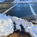 Unshoveled/Icy Sidewalk at High St