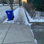 Unshoveled/Icy Sidewalk at 42.35 N 71.13 W