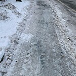 Unshoveled/Icy Sidewalk at 194 Boylston St