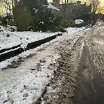 Unshoveled/Icy Sidewalk at 340 Kent St