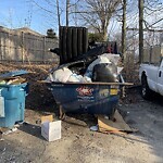 Trash/Recycling at 94 Beaconsfield Rd
