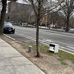 Trash/Recycling at 1–39 Warwick Rd
