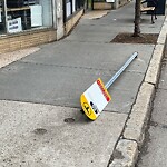 Damaged Sign at 142 Harvard St