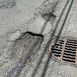 Pothole at 365 Kent St