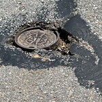 Pothole at 348 Kent St