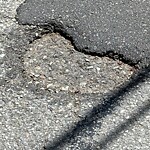 Pothole at 310 Kent St