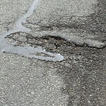 Pothole at 240 Kent St