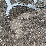 Pothole at 200 Kent St