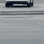 Pothole at 288 Kent St