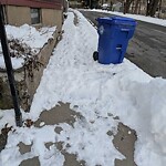 Unshoveled/Icy Sidewalk at 81 Franklin St